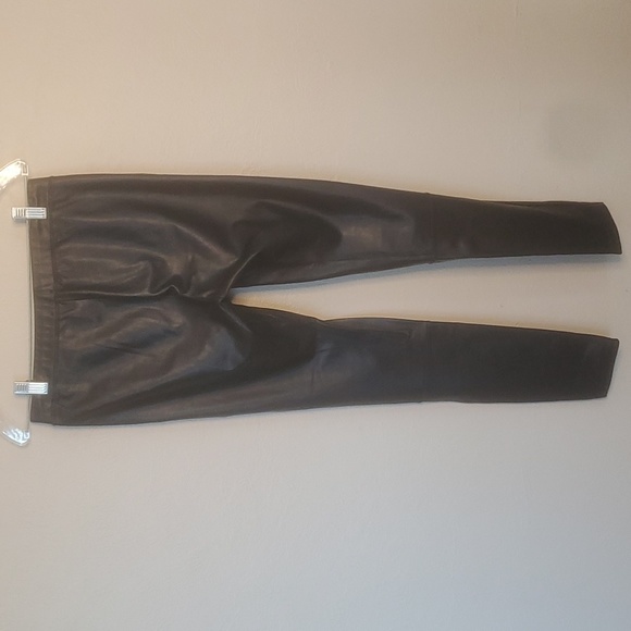 Aritzia Wilfred Free Faux Leather Leggings Size Medium - Picture 3 of 6